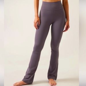 NWOT Athleta Transcend Slim Pant Color Dusk Violet Womens